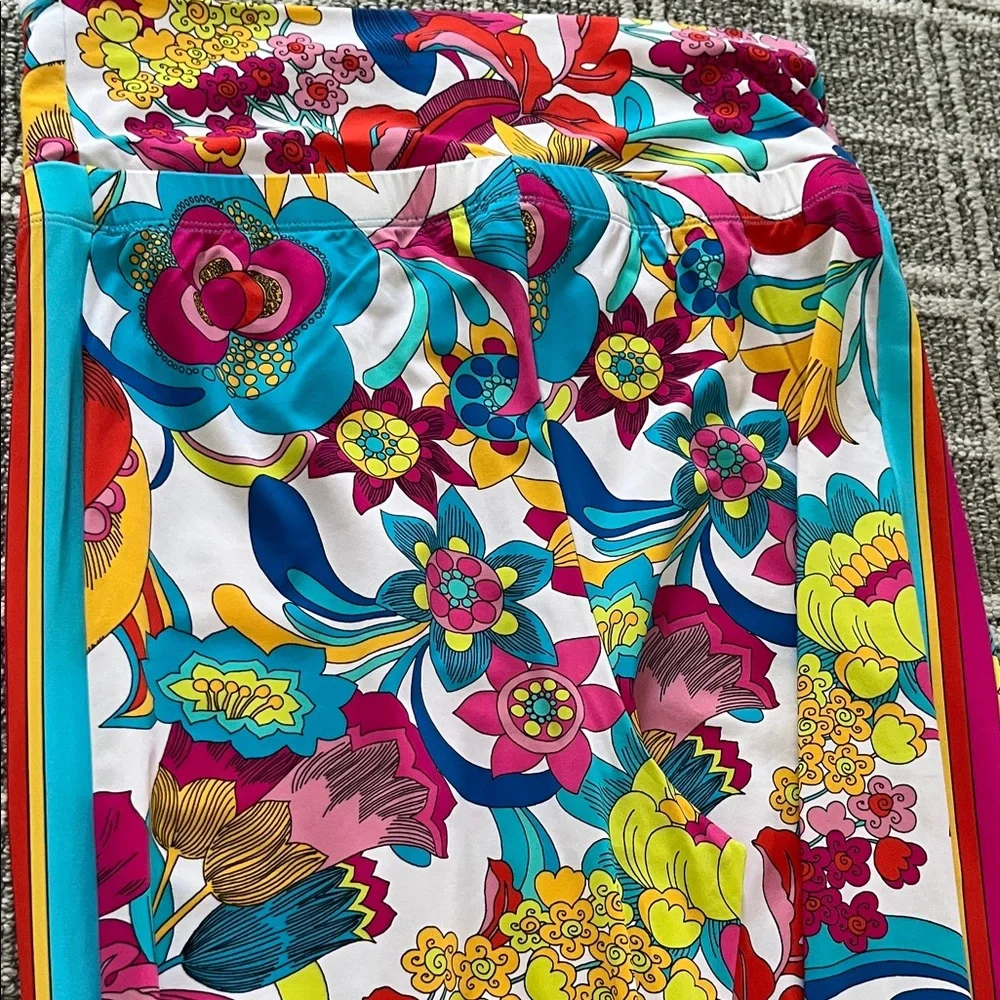 Trina Turk Colorful Floral Wide Leg Pants - Picture 5 of 5